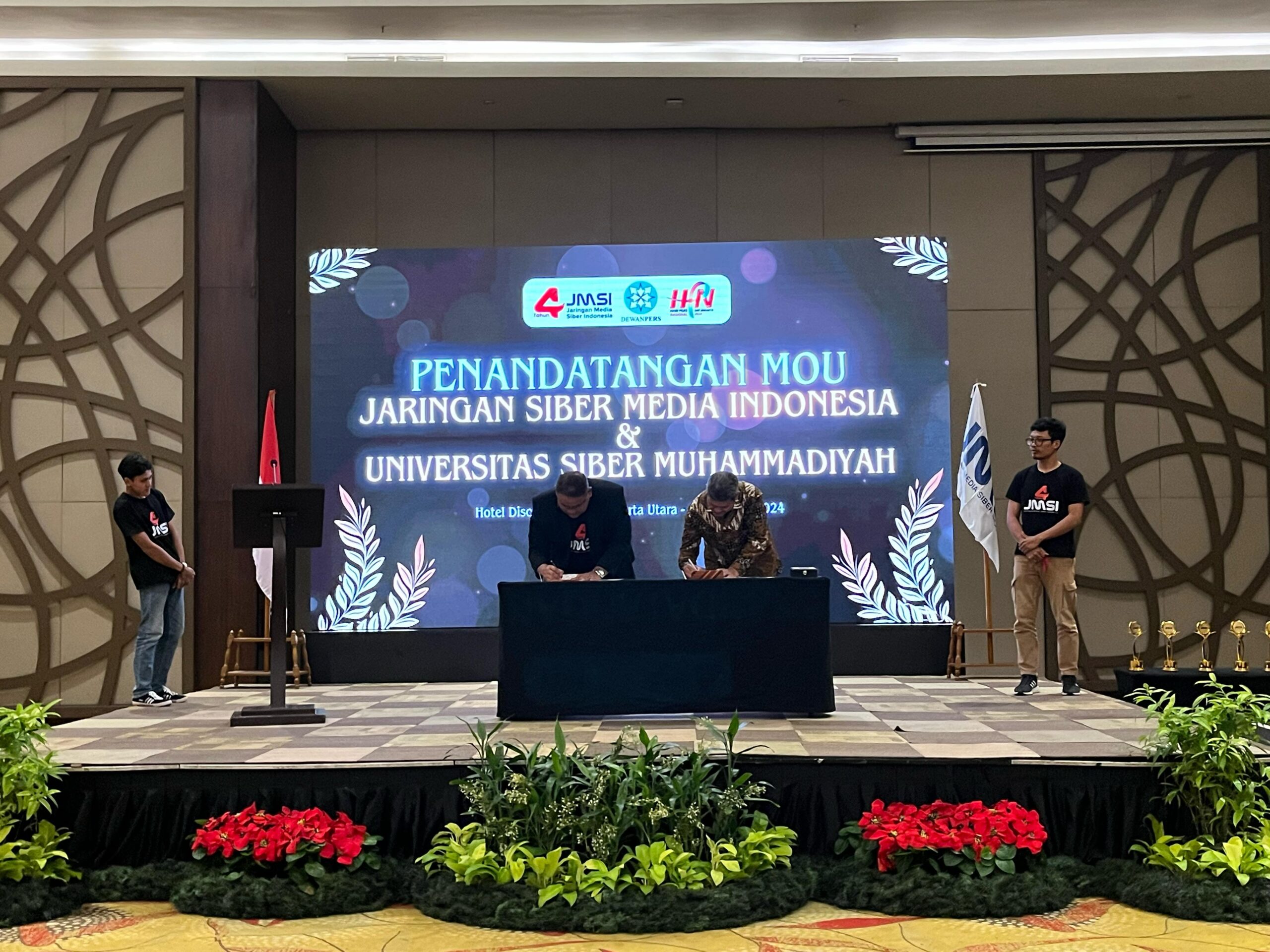 Kerjasama Strategis: Universitas Siber Muhammadiyah dan Jaringan Media Siber Indonesia Mempercepat Akses dan Inklusi Pendidikan Jarak Jauh di Indonesia